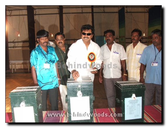 Stars galaxy in Nadigar Sangam elections!